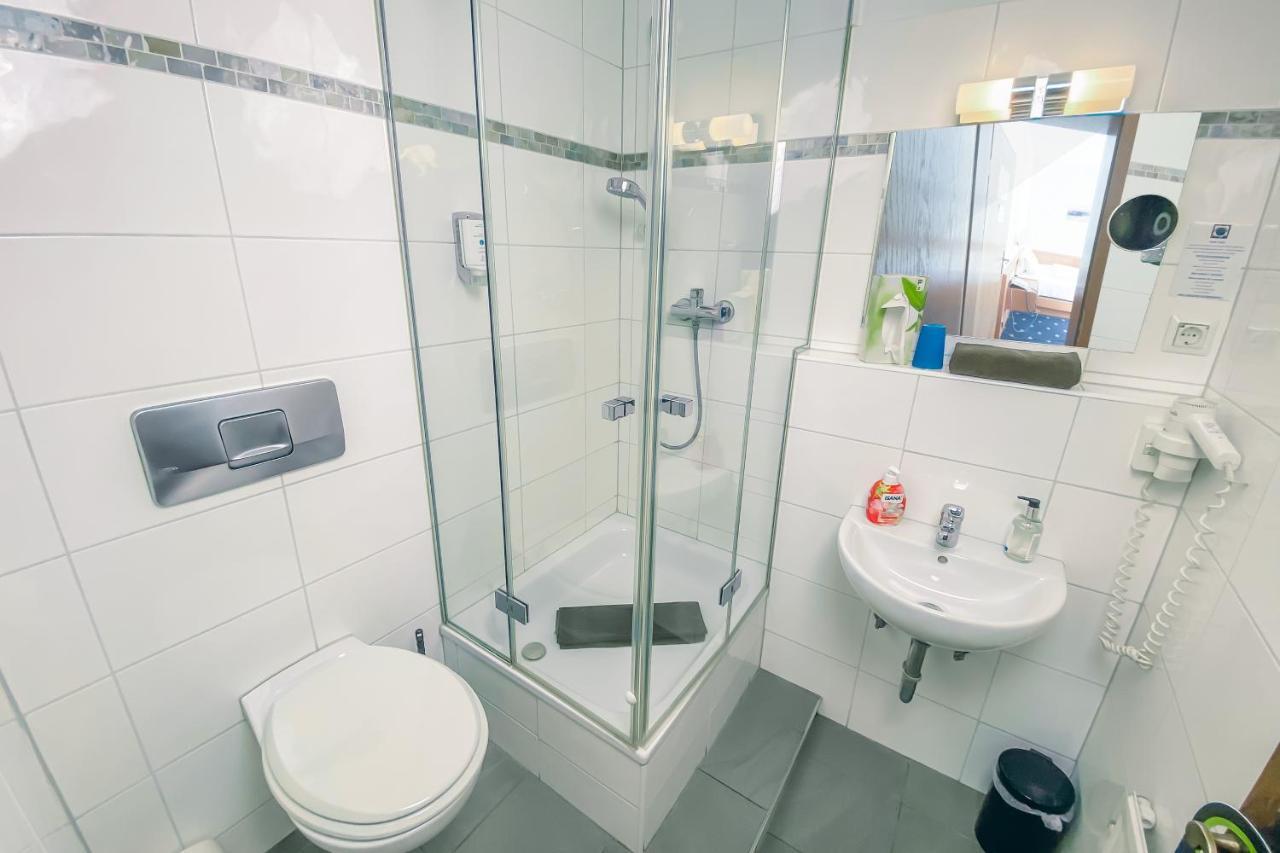 Hotel Benger Krefeld Bagian luar foto