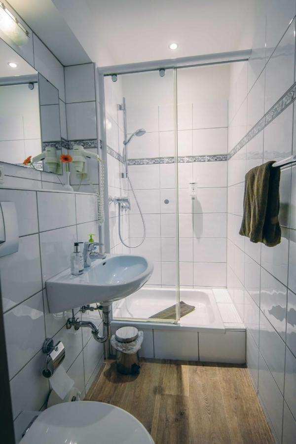 Hotel Benger Krefeld Bagian luar foto