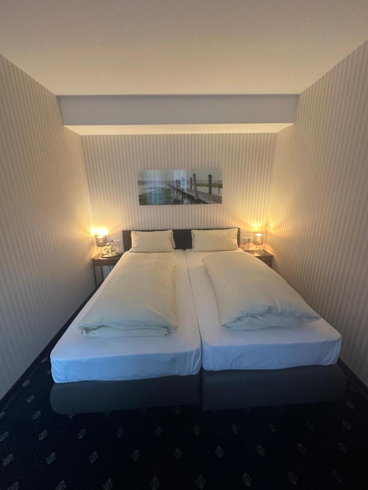 Hotel Benger Krefeld Bagian luar foto