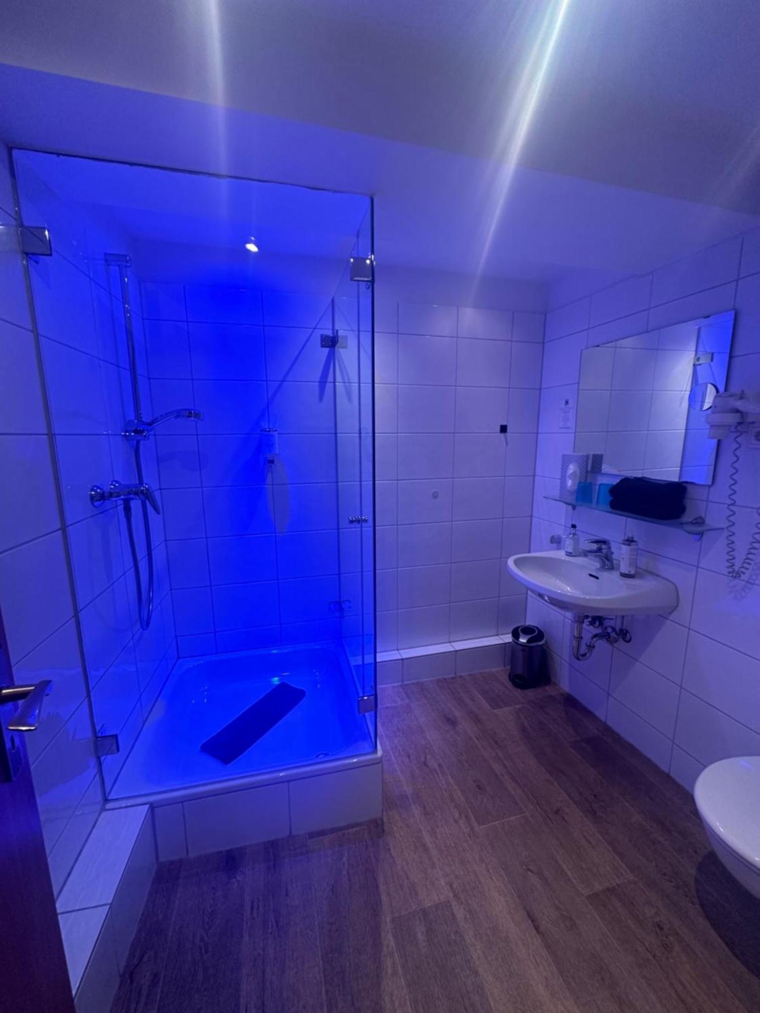 Hotel Benger Krefeld Bagian luar foto