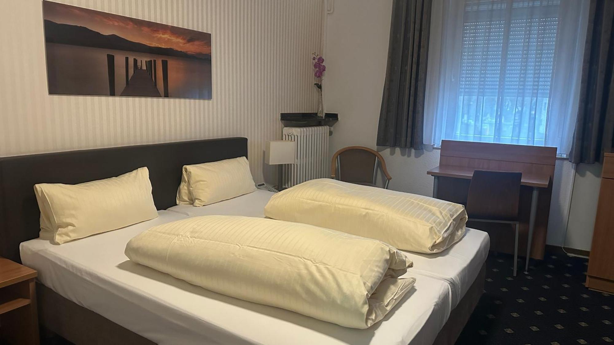 Hotel Benger Krefeld Bagian luar foto