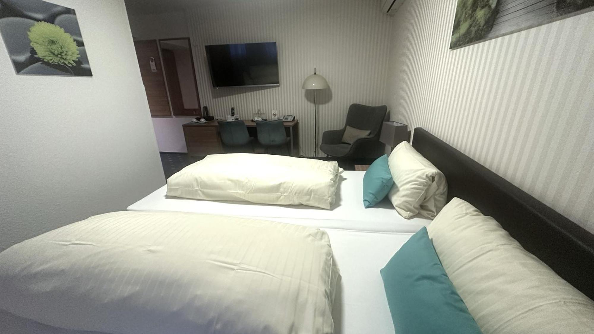 Hotel Benger Krefeld Bagian luar foto
