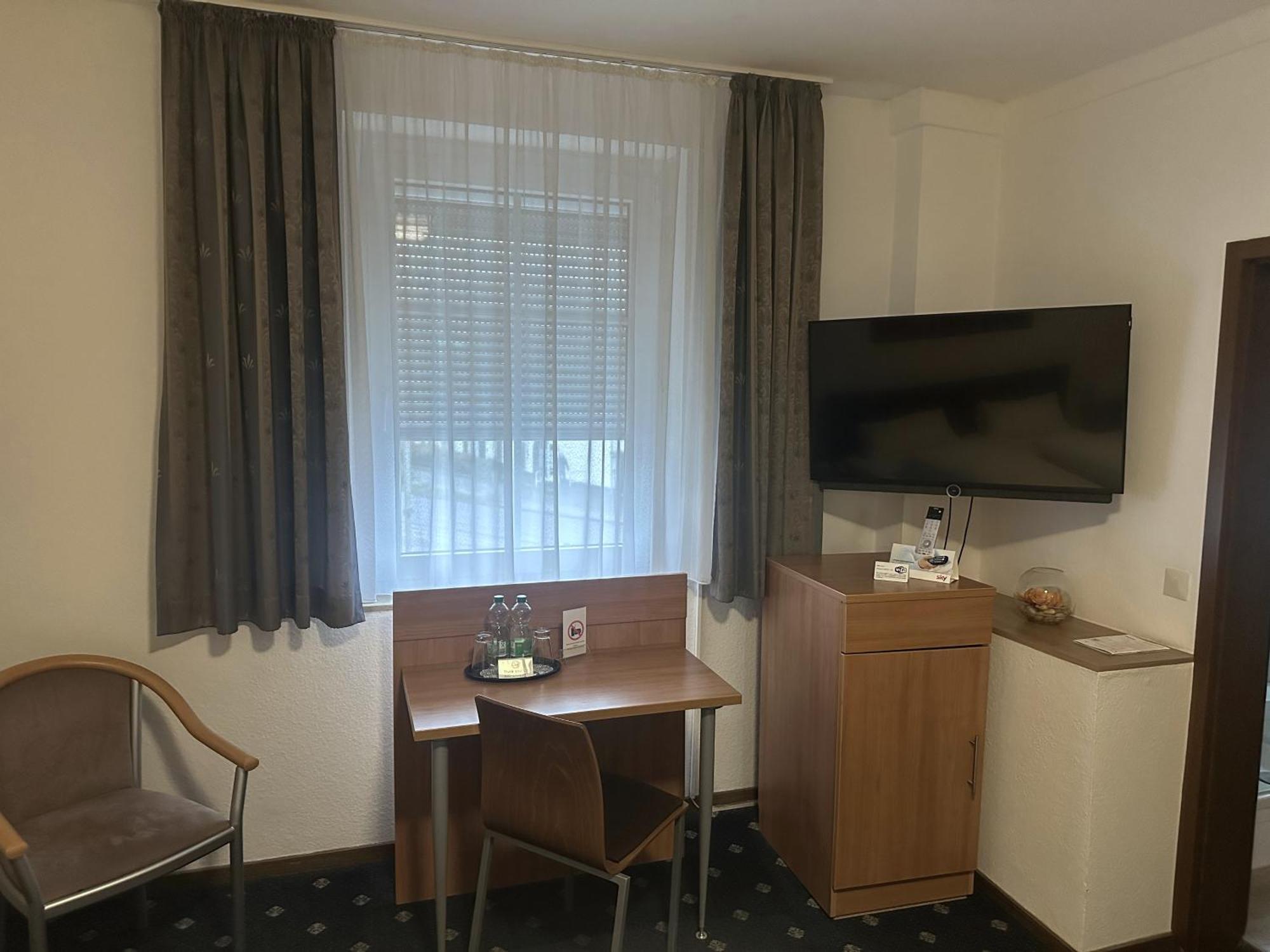 Hotel Benger Krefeld Bagian luar foto